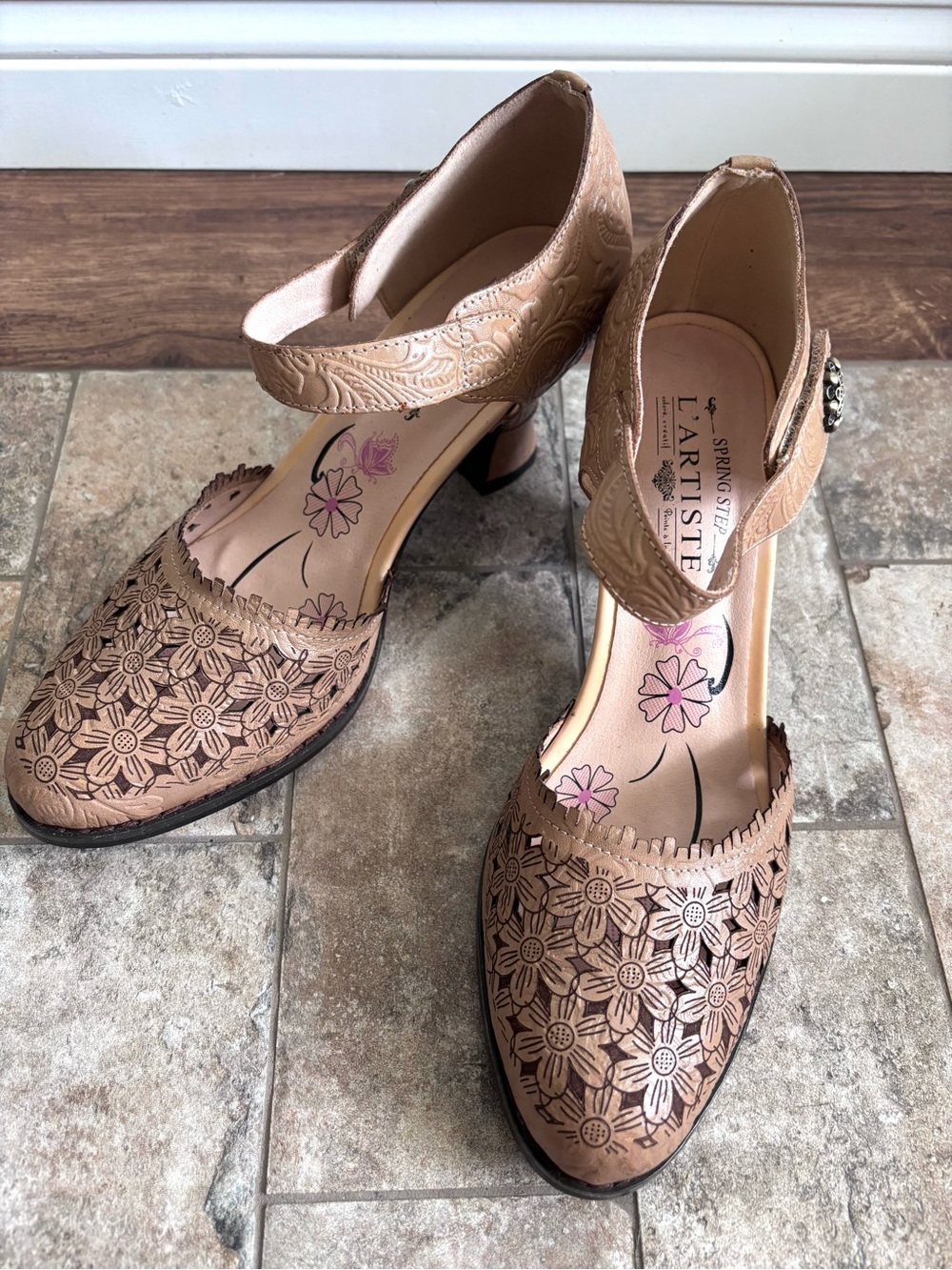 L'Artiste by Spring Step Beige Visionary Pump Floral Cutout Women’s 40 US 9
